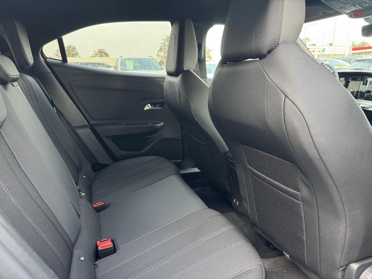 Opel MOKKA 1.2 Turbo GS Automaat | NIEUW MODEL 2025 | als nieuw | Winterpakket | Draadloos Carplay | Cruise | Full LED | Virtual cockpit etc.