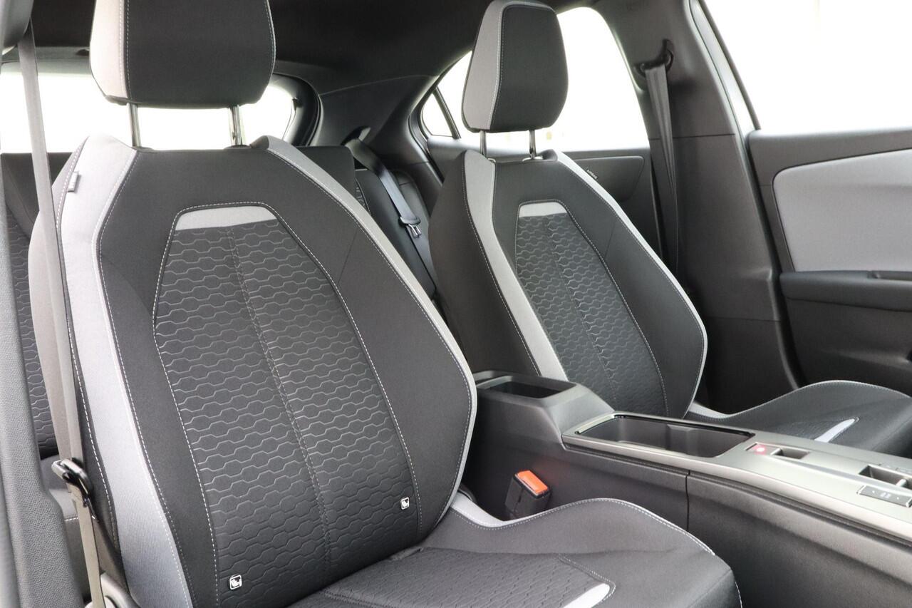 Opel MOKKA Electric Edition 54 kWh Navigatie | Led koplampen | Keyless | Carplay | Achteruitrij camera | Warmtepomp |