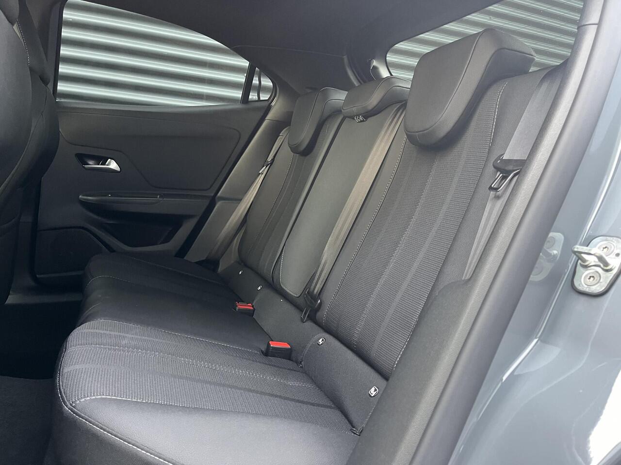 Opel MOKKA 1.2 Turbo Hybrid GS | ADAPTIEVE CRUIS CONTROL | STOEL EN STUURVERWARMING | 18 INCH LCIHTMETAAL |