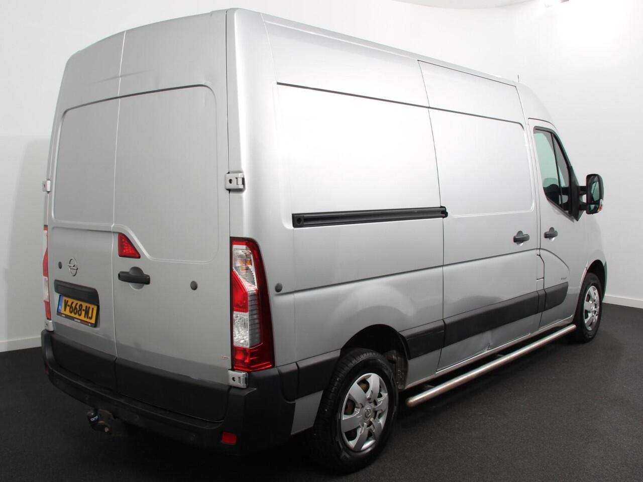 Opel MOVANO 2.3 CDTI L2H2 Navigatie Cruise control Climate control Trekhaak Sidebars Euro6