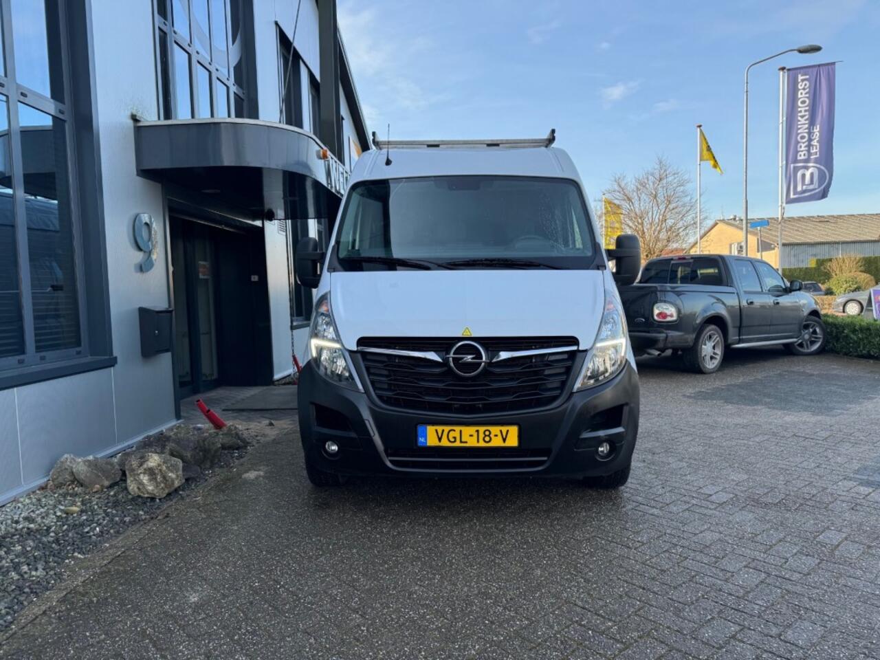 Opel MOVANO 2.3 CDTi 136PK L2H2 3-pers climatcntrl, Navigatie, Cruisecntrl,