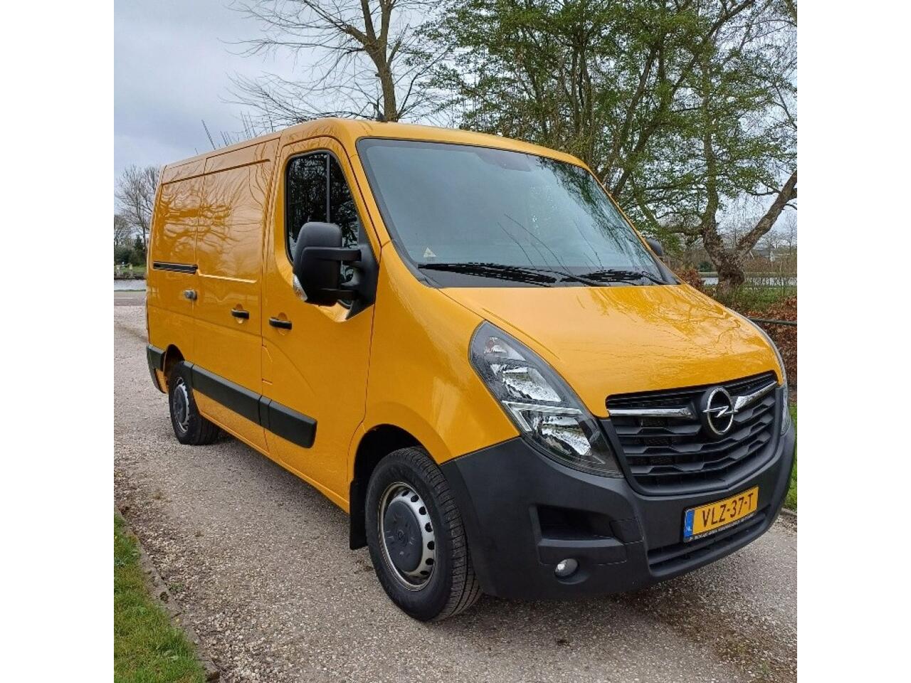 Opel MOVANO 2.3 TURBO L1H1 EURO-6 Trekhaak,AchteruitrijCamera,Carplay,Extra laadruimte sloten.BPM vrij