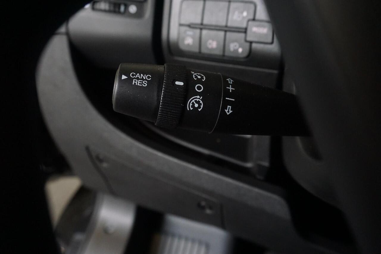 Opel MOVANO 140pk L2H2 Edition Navi Camera Parkeersensoren Trekhaak Cruise control Airco