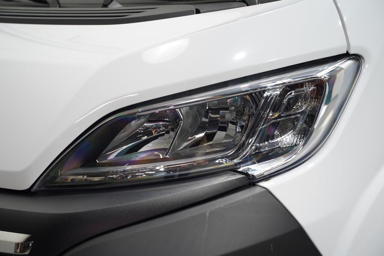 Opel MOVANO 2.2D 140 pk L2H2 Navi, Camera, Aut. Airco Apple Carplay, Cruise Control, 270 Graden Deuren, 3-Zits, Nieuw overjarig