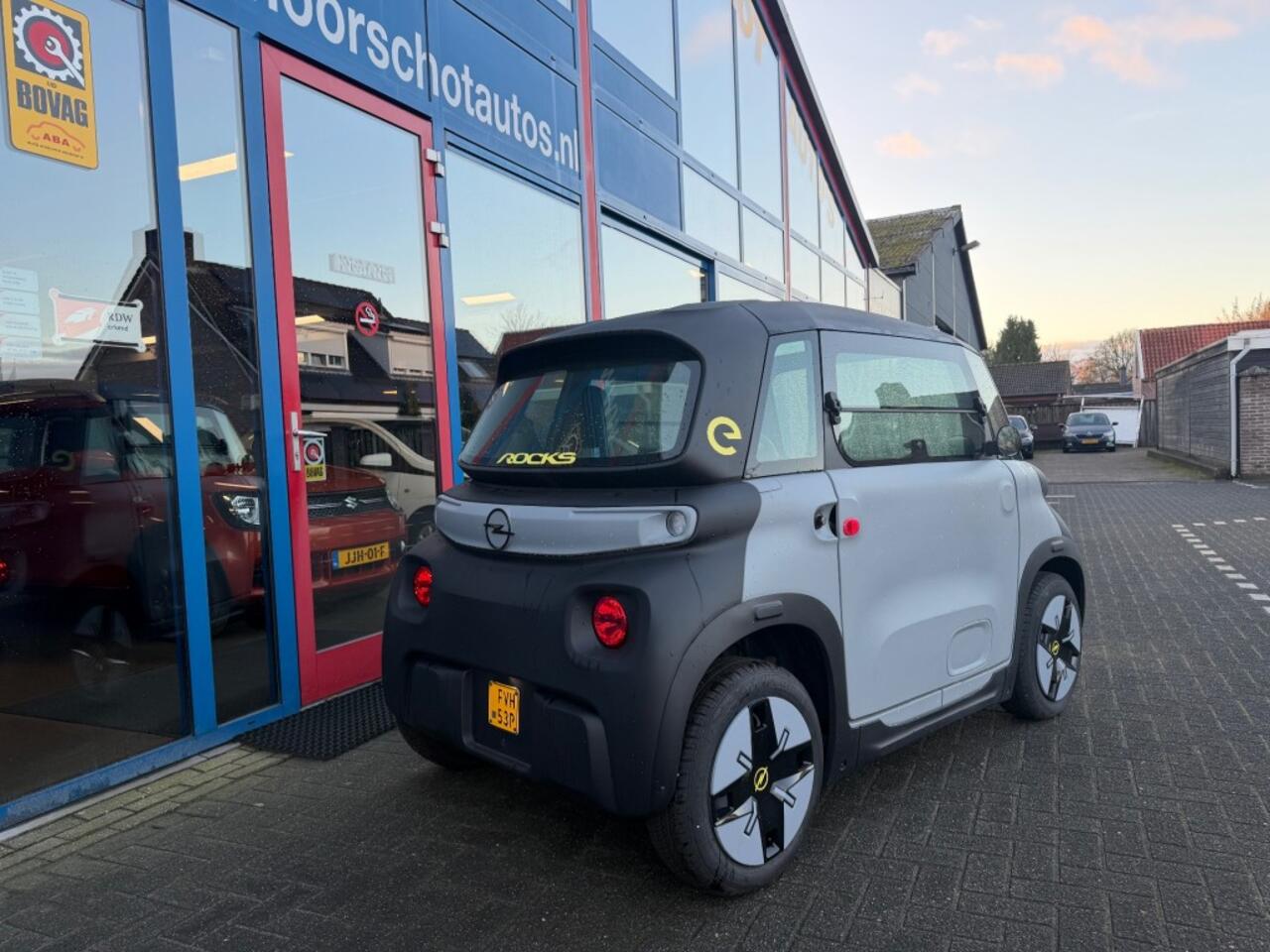 Opel Rocks-e Cargo 2X Nieuw uit voorraad leverbaar