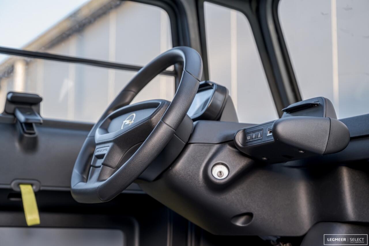 Opel Rocks-e Tekno Rocks (DIRECT LEVERBAAR, NIEUW, PANO, DELUXE, LEDER, LED