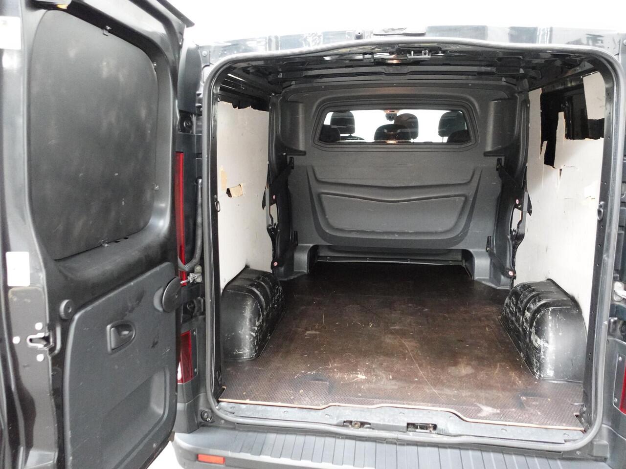 Opel VIVARO 1.6 CDTI L2H1 Dubbele Cabine Edition Dubbele Cabine Navi Airco Bluetooth Schuifdeur 6-Zits