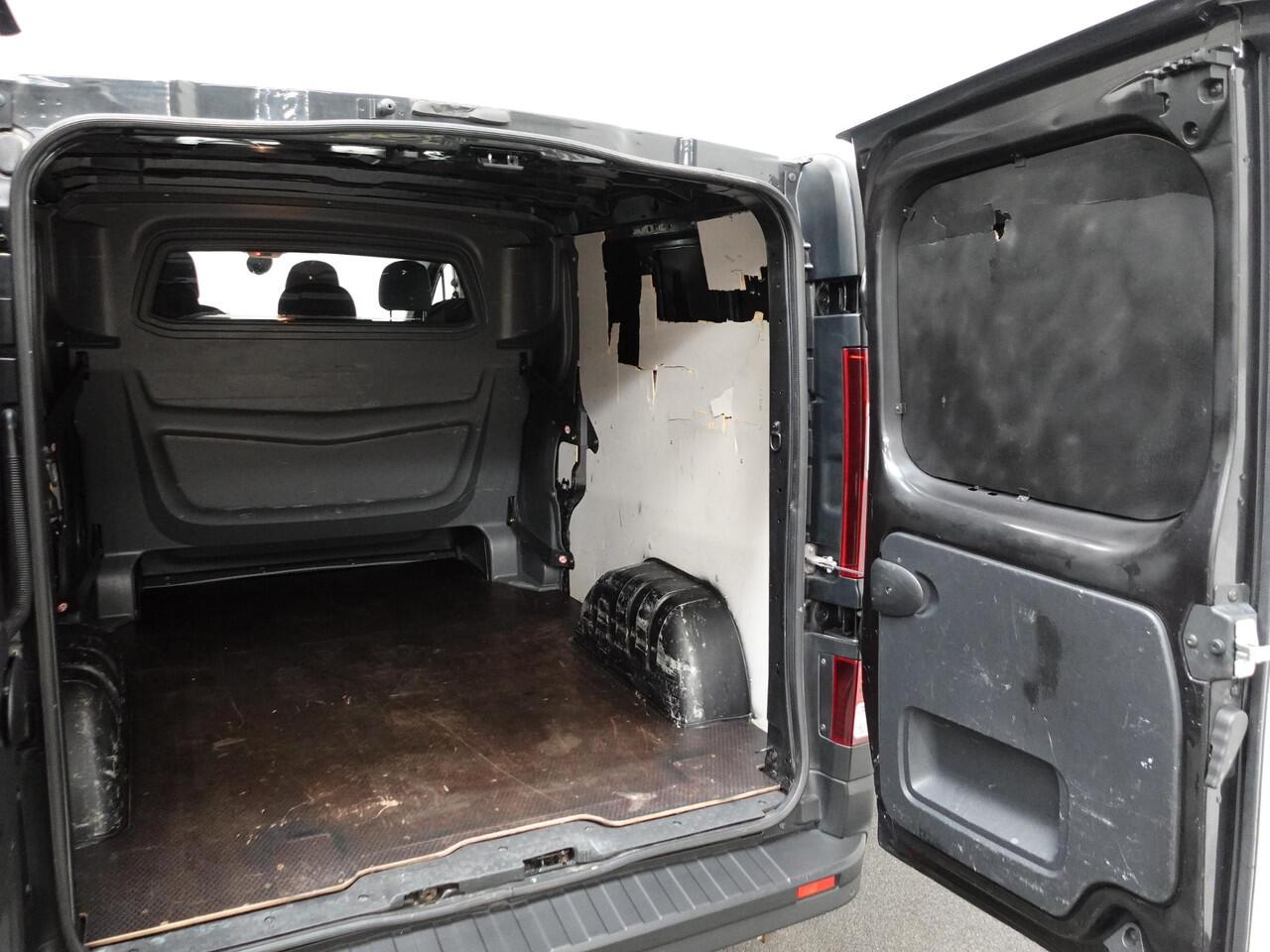 Opel VIVARO 1.6 CDTI L2H1 Dubbele Cabine Edition Dubbele Cabine Navi Airco Bluetooth Schuifdeur 6-Zits