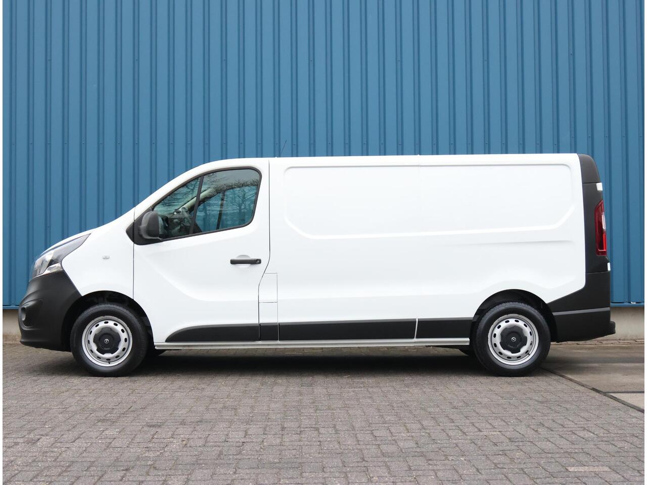 Opel VIVARO 120pk CDTI L2H1 Edition ( 1ste eigenaar | Camera | 3 persoons | Betimmering | Navigatie )