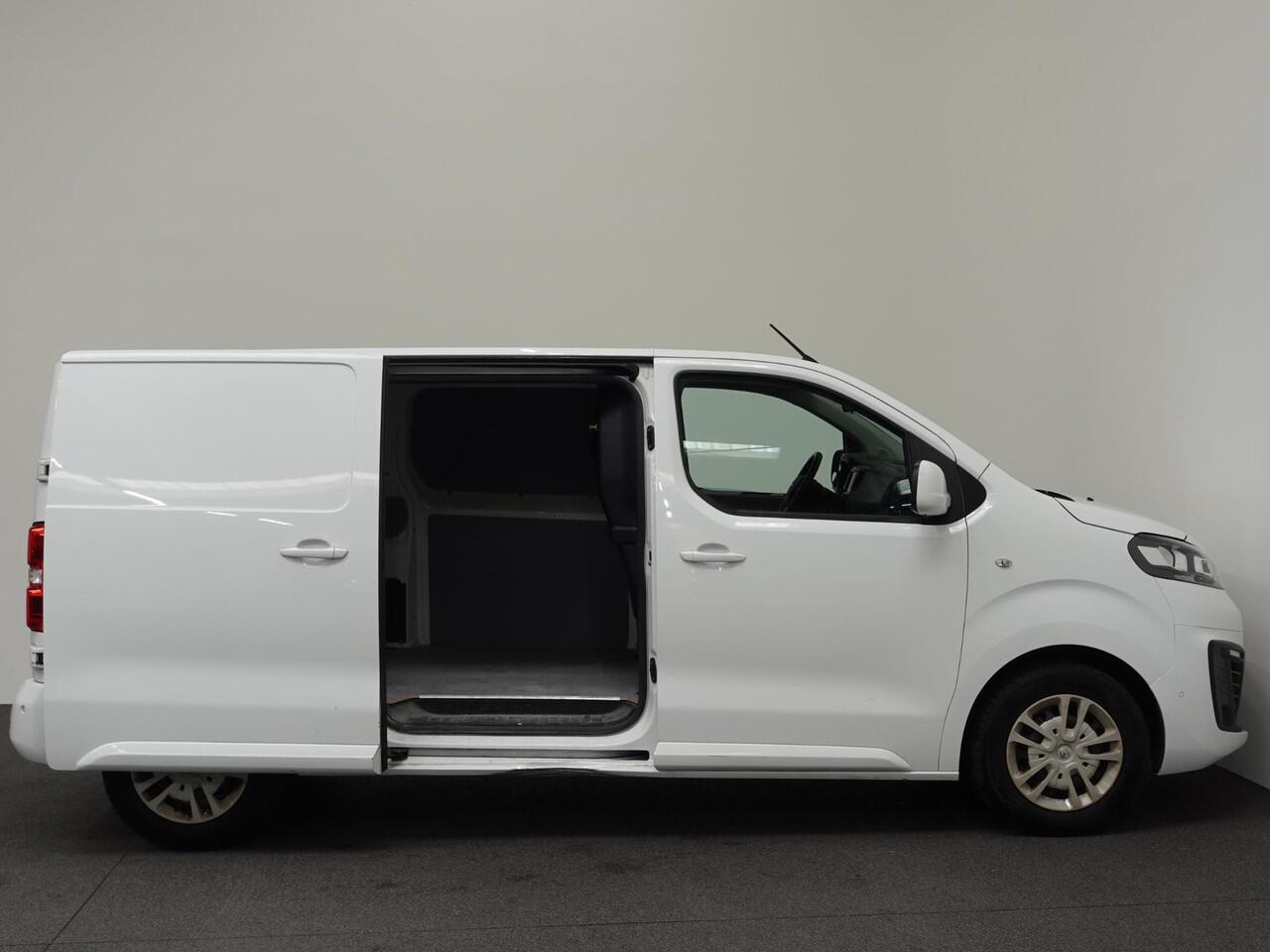 Opel VIVARO 1.5 CDTI L2H1 Innovation Motorprobleem Navigatie Camera Apple Carplay Cruise control Airco 3-Zits Euro6