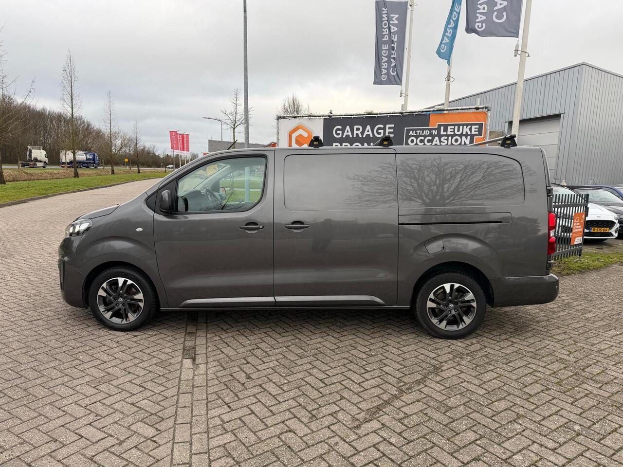 Opel VIVARO 2.0 CDTI L2H1 2X SCHUIFDEUR/CARPLAY/DAKDRAGERS Opel Vivaro 2.0 CDTI L2H1 Innovation 2X SCHUIFDEUR/CARPLAY
