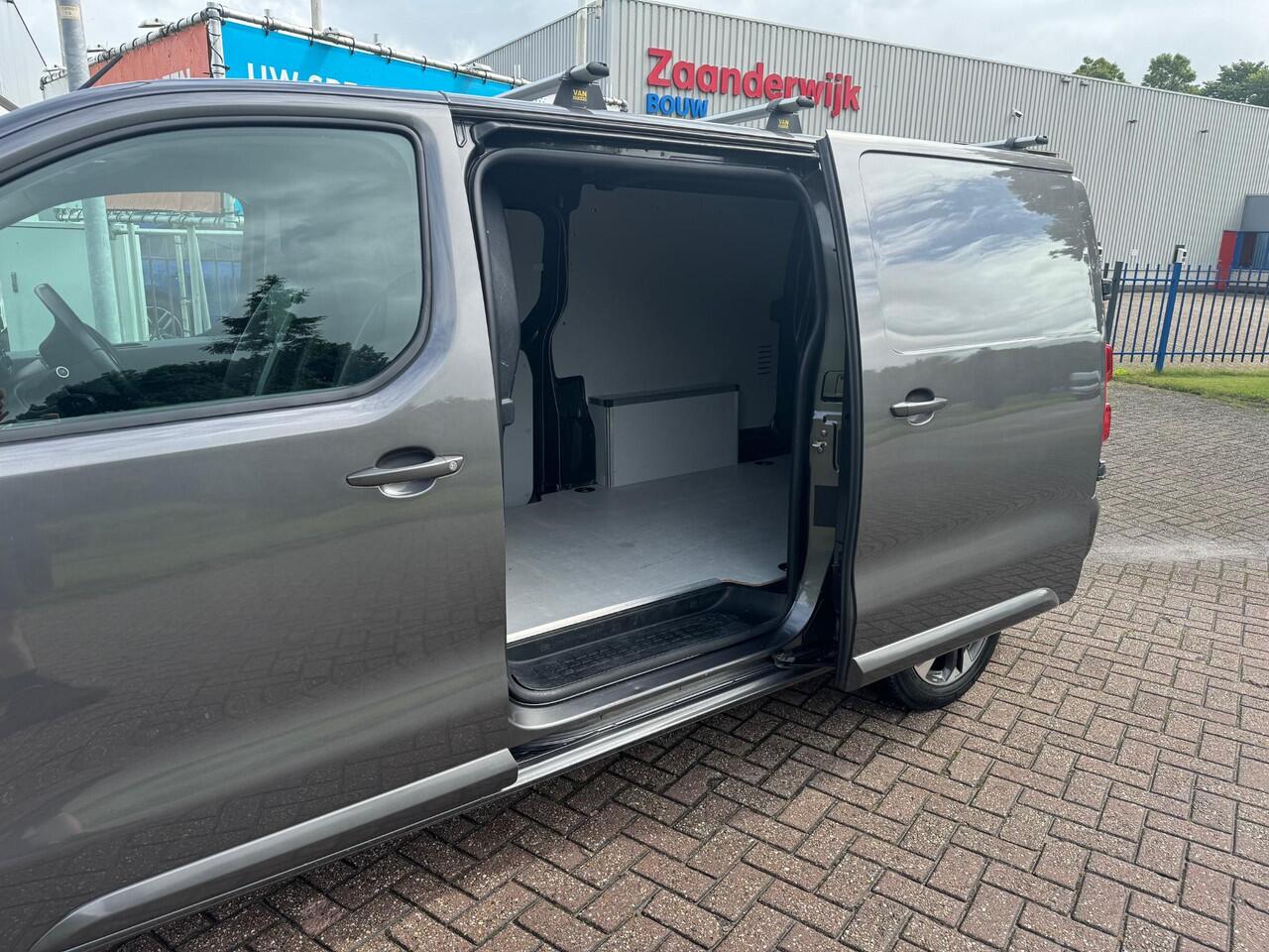 Opel VIVARO 2.0 CDTI L2H1 2X SCHUIFDEUR/CARPLAY/DAKDRAGERS Opel Vivaro 2.0 CDTI L2H1 Innovation 2X SCHUIFDEUR/CARPLAY