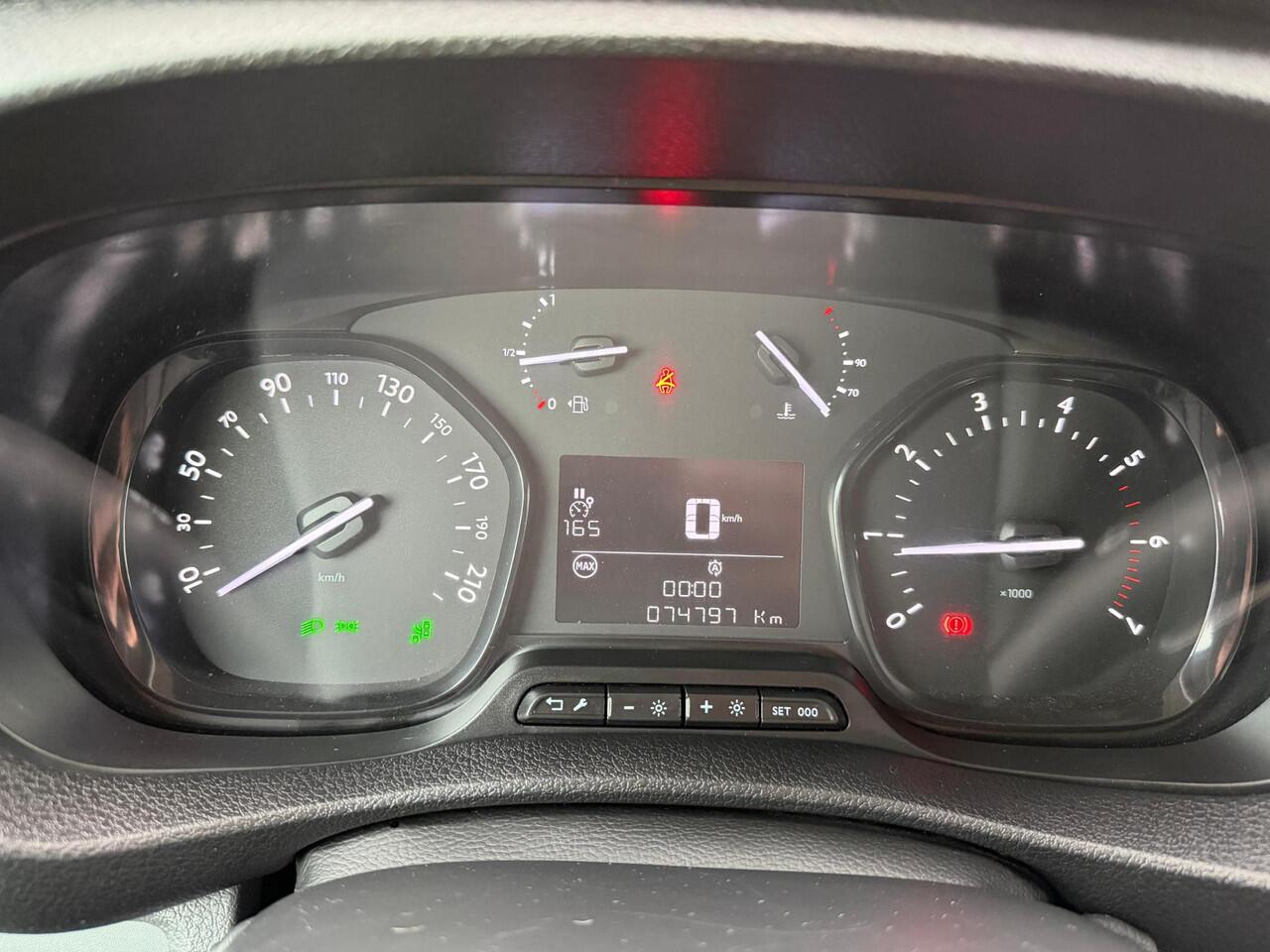 Opel VIVARO 2.0 CDTI L2H1 2X SCHUIFDEUR/CARPLAY/DAKDRAGERS Opel Vivaro 2.0 CDTI L2H1 Innovation 2X SCHUIFDEUR/CARPLAY