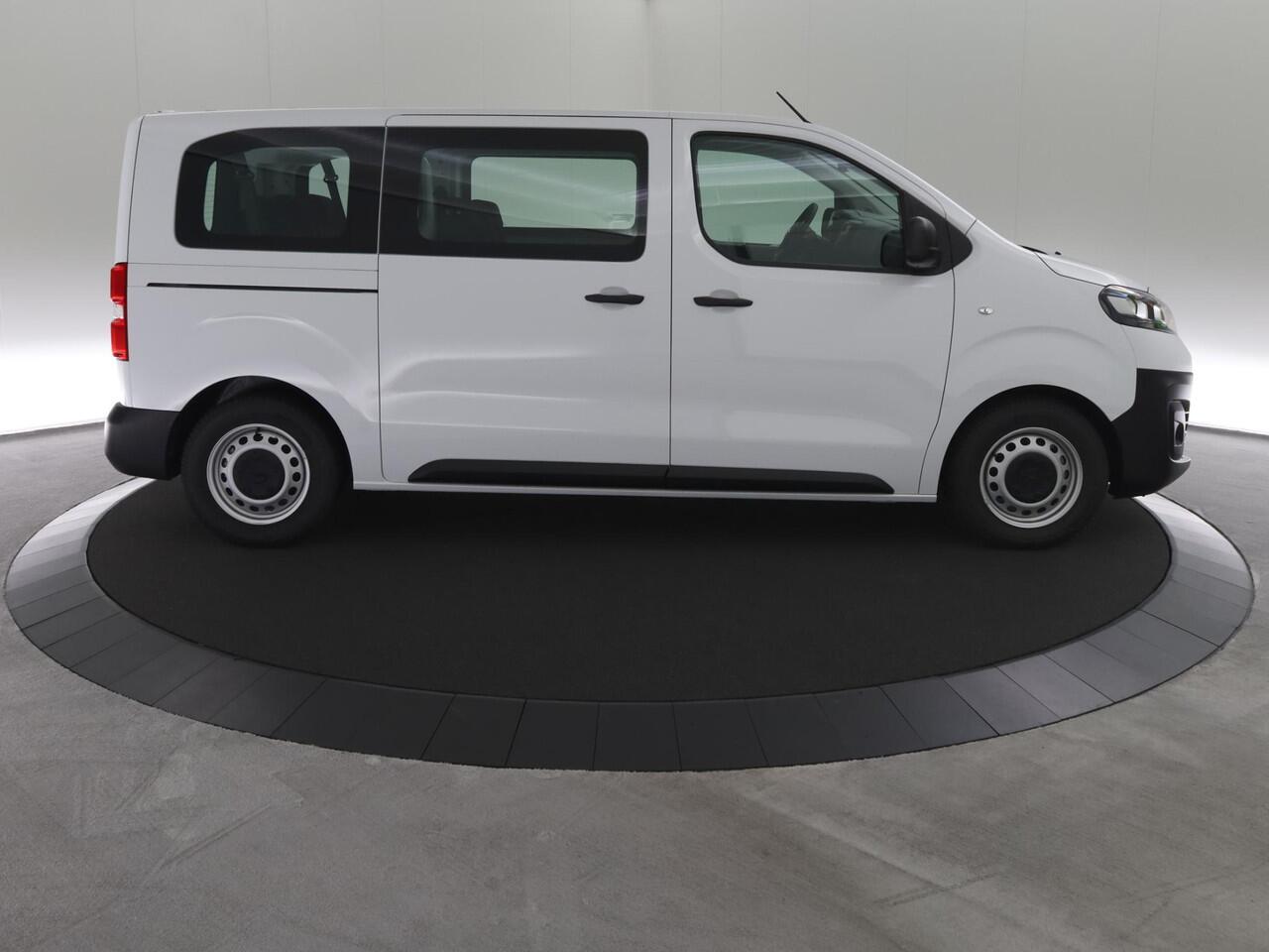 Opel VIVARO Vivaro-e Combi L2H1 75 kWh 9-persoons -ex BTW-