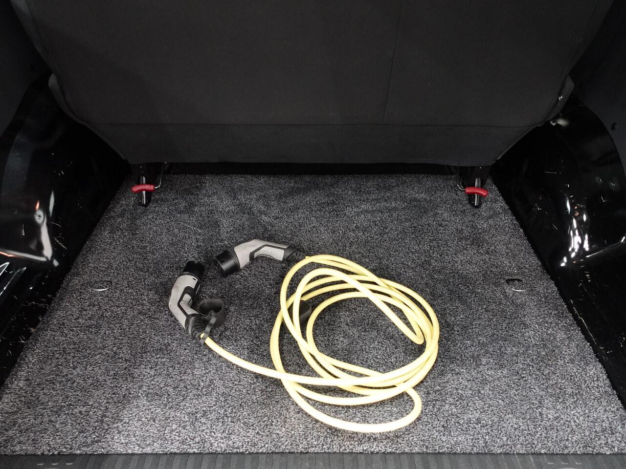 Opel VIVARO Vivaro-e Combi L3H1 75 kWh Vivaro-e Combi 75-kWh L3H1 9-persoons PERSONENBUS Airco Navi PDCA Sidebars