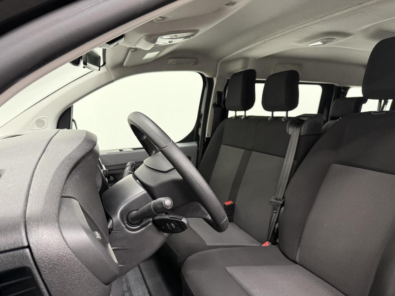 Opel VIVARO Vivaro-e Combi L3H1 75 kWh Opel Vivaro-e Combi 75-kWh L3H1 9-persoons PERSONENBUS Airco| Navi| PDCA