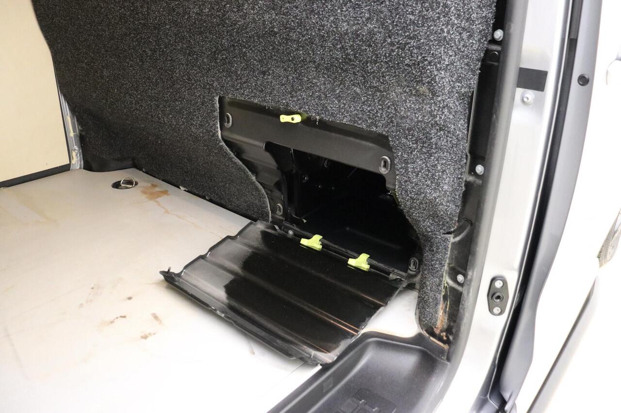 Opel VIVARO 2.0 CDTI L3H1 Innovation 180 PK Automaat | Navigatie | Climate Control | Camera | Lichtmetalen velgen | Side Bars