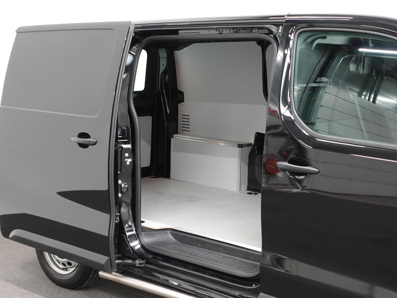 Opel VIVARO 2.0 BlueHDi 145PK L2 Automaat Trekhaak Apple carplay Cruise control Parkeersensoren