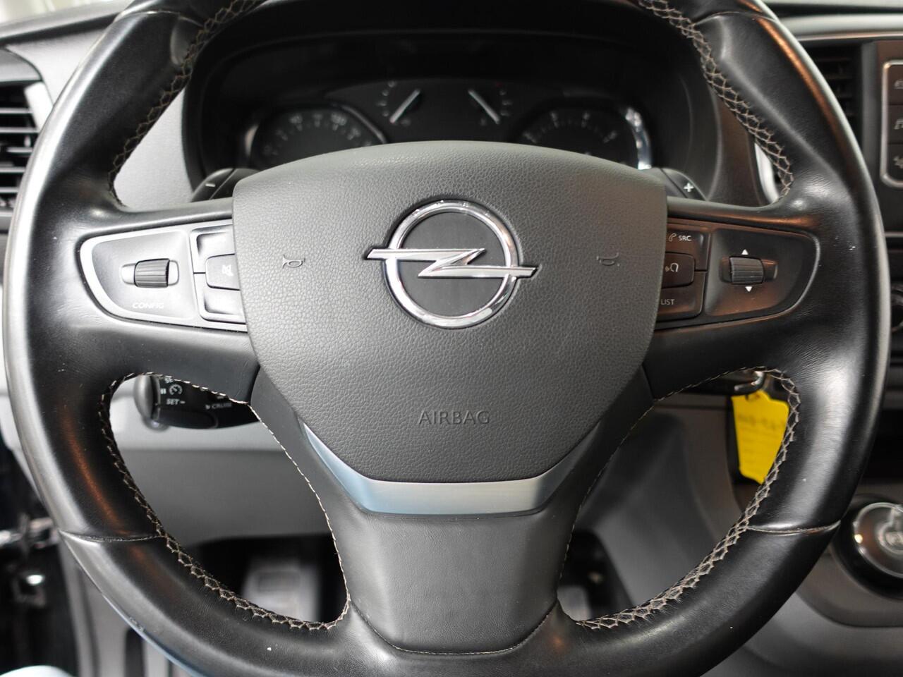 Opel VIVARO 2.0 CDTI L3H1 Dubbele Cabine Edition Automaat Airco Navi Trekhaak