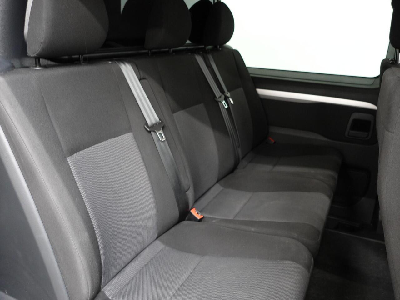 Opel VIVARO 145pk L3H1 Dubbele Cabine Edition Automaat Airco Navi Cruise Control Parkeersensoren Trekhaak