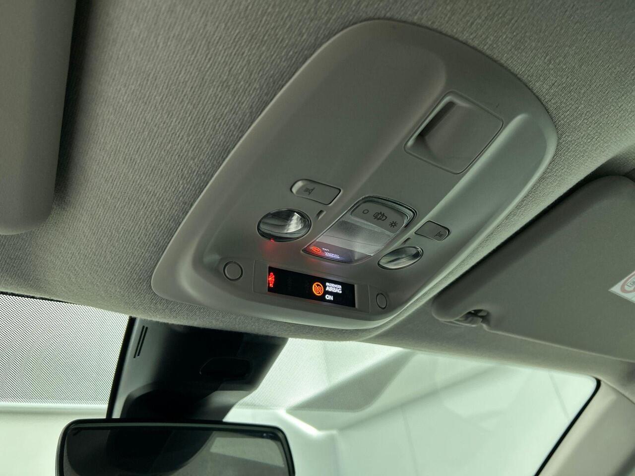 Opel VIVARO L3H1 145pk Automaat Dubbele Cabine Edition | Navigatie | Airco | Trekhaak | Betimmering