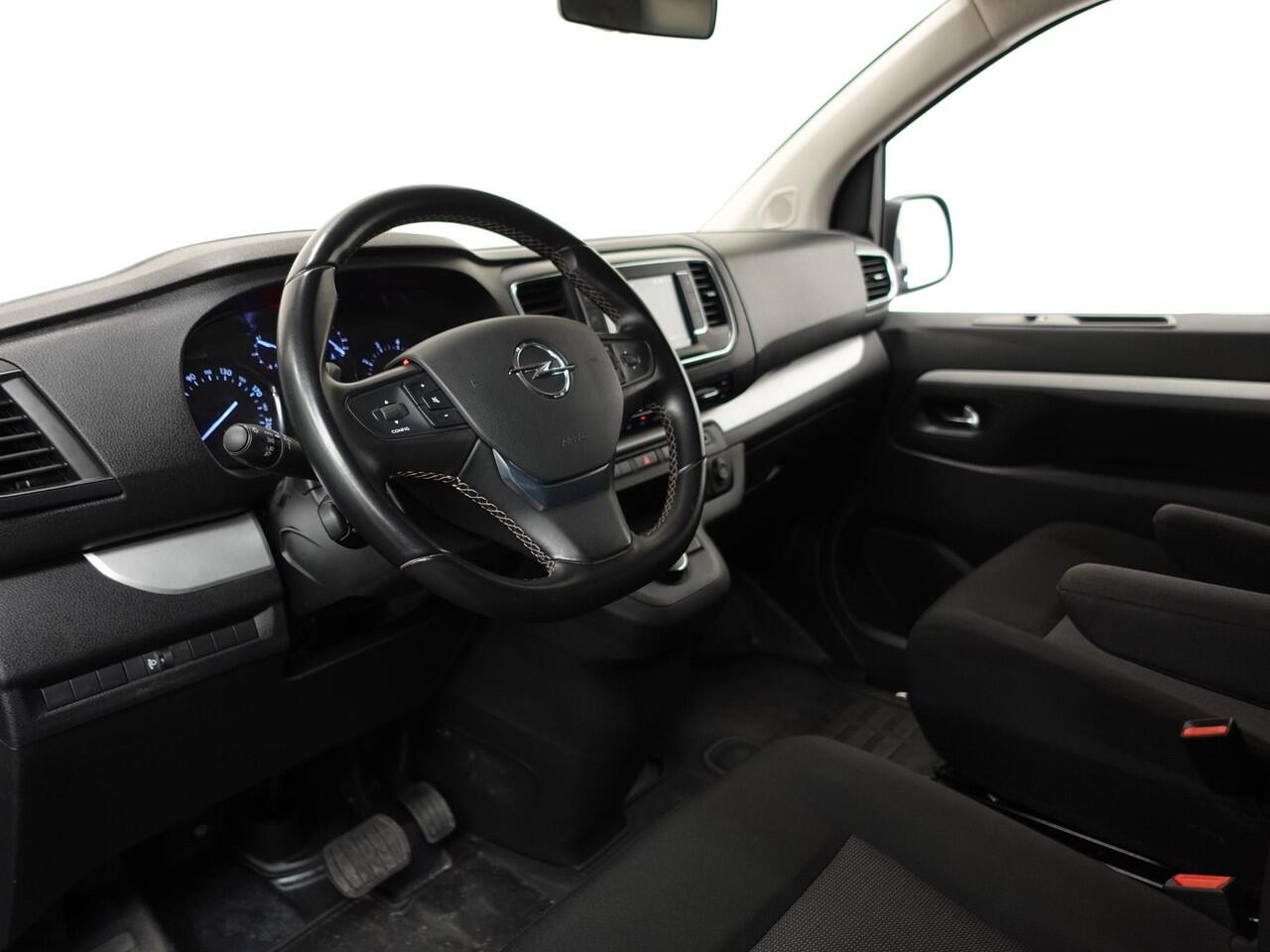 Opel VIVARO 145pk Automaat Dubbele cabine L3H1 Edition Navigatie Cruise Trekhaak Airco