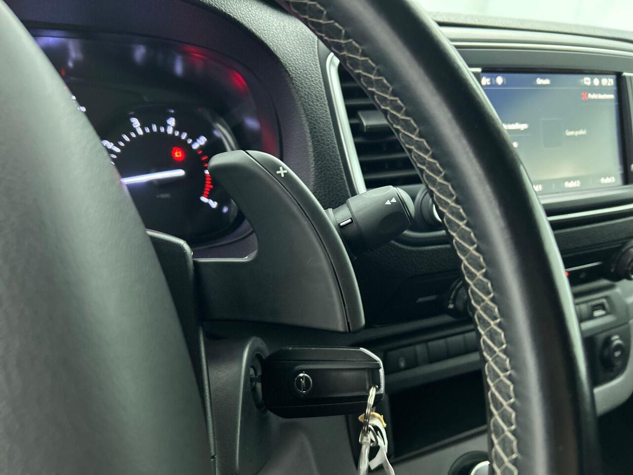 Opel VIVARO L3H1 145pk Automaat Dubbele Cabine Edition | Navigatie | Airco | Trekhaak | Betimmering