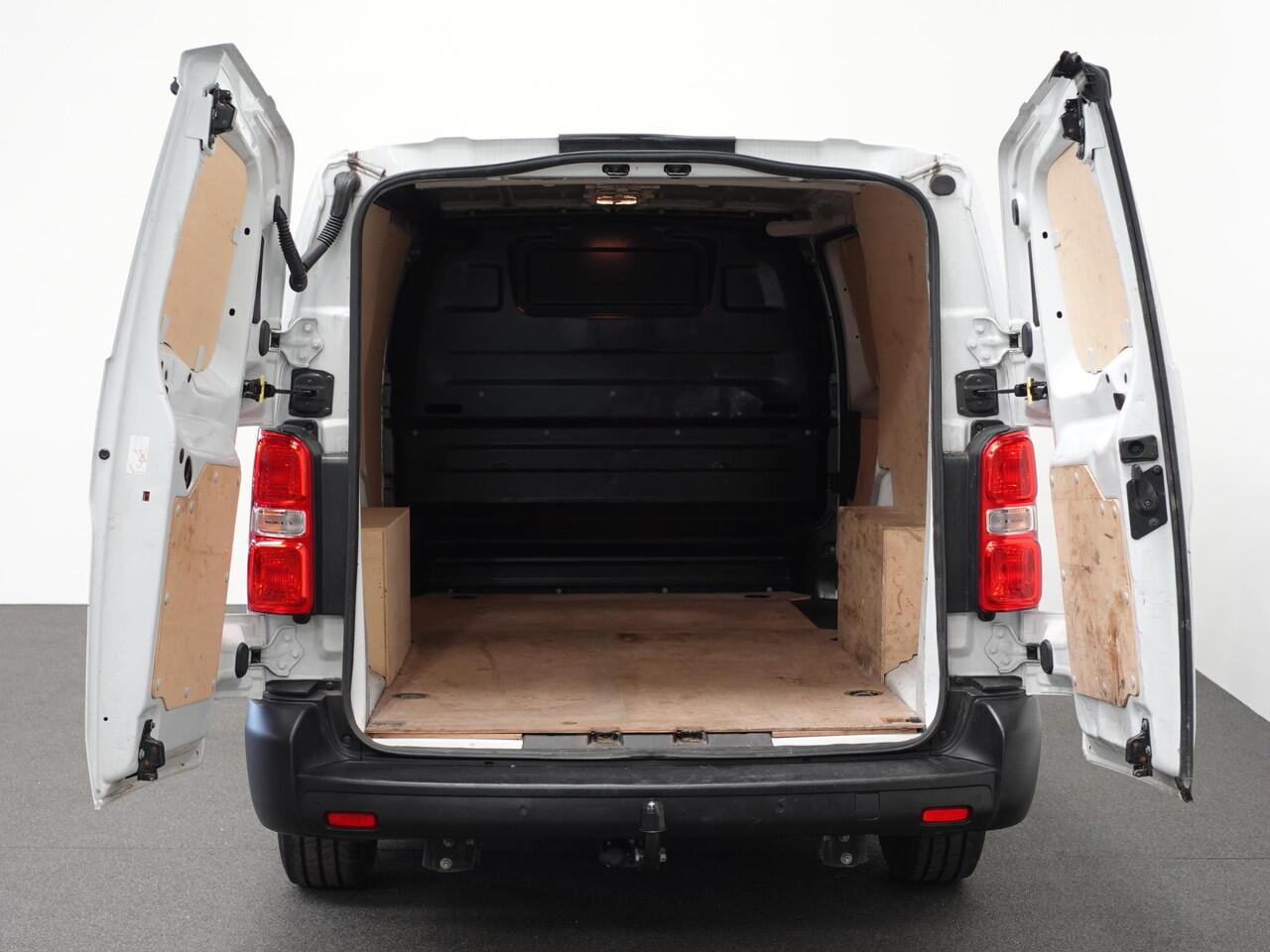 Opel VIVARO 2.0 CDTI 145 pk L3H1 Edition Automaat Airco Navi Bluetooth Trekhaak