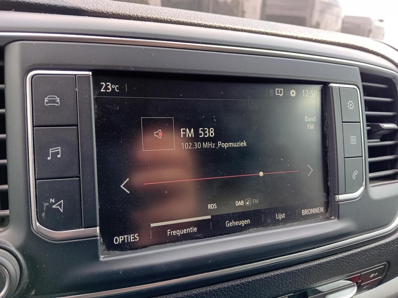 Opel VIVARO 2.0 CDTI 145PK L2H1 Edition Automaat Airco Navigatie Bluetooth Cruise Trekhaak