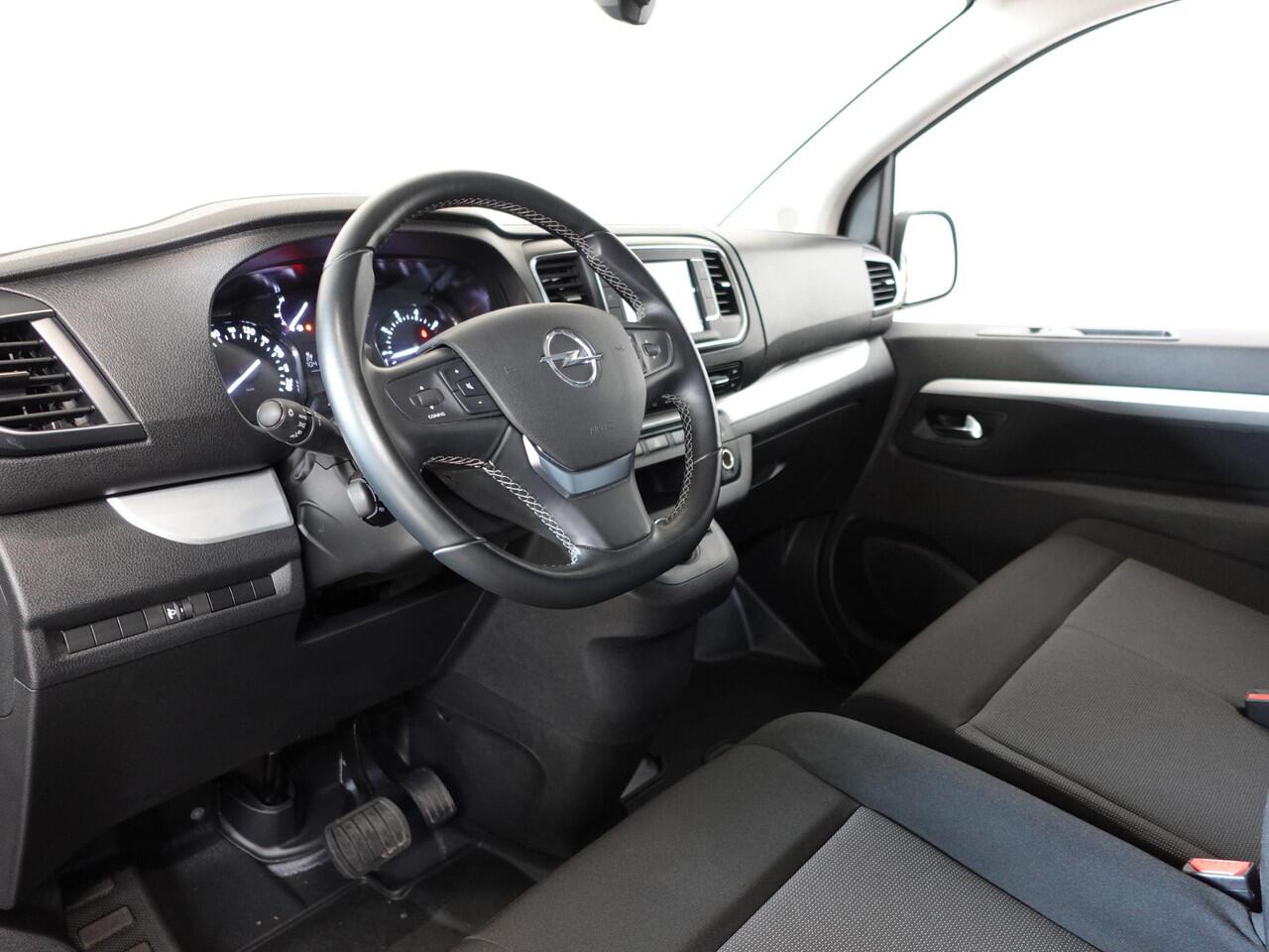 Opel VIVARO 2.0 CDTI 145 pk L3H1 Edition 3-zits Automaat Airco Navigatie Bluetooth Trekhaak