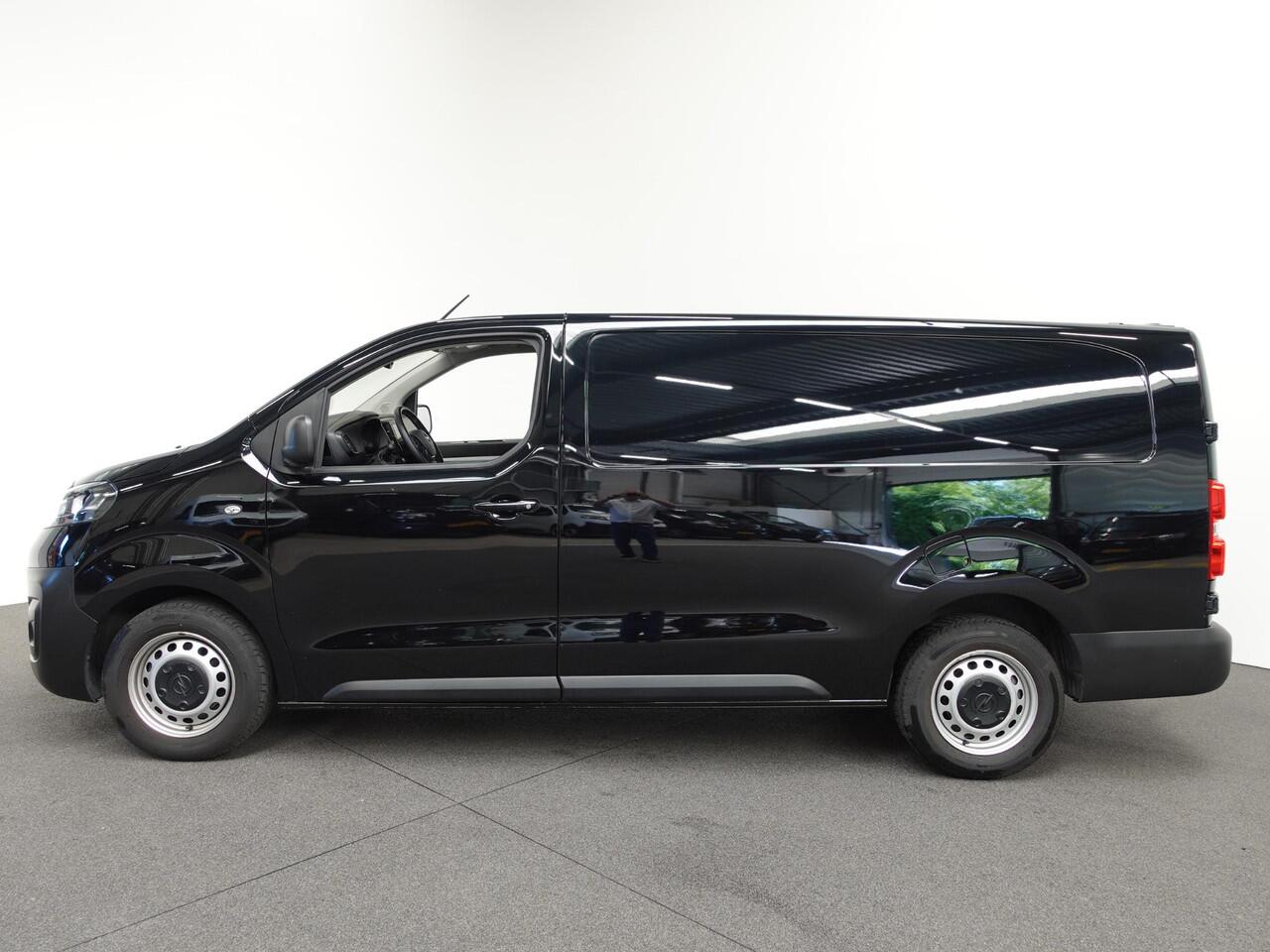 Opel VIVARO L3H1 145pk Automaat Navigatie Trekhaak Airco Bluetooth Cruise Control PDC achter