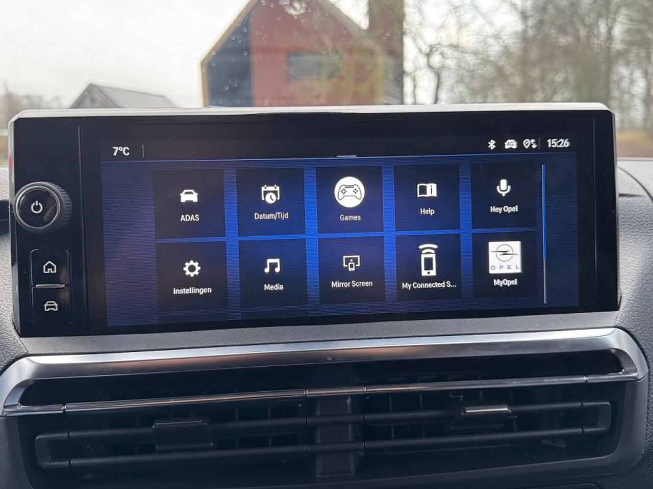 Opel VIVARO 2.0 D 145pk BPM VRIJ ecc,navigatie,camera,cruise,trekhaak,pdc