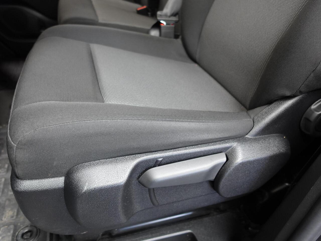 Opel VIVARO 2.0 BlueHDi 145PK L3 Automaat Airco Navigatie Cruise Control Trekhaak