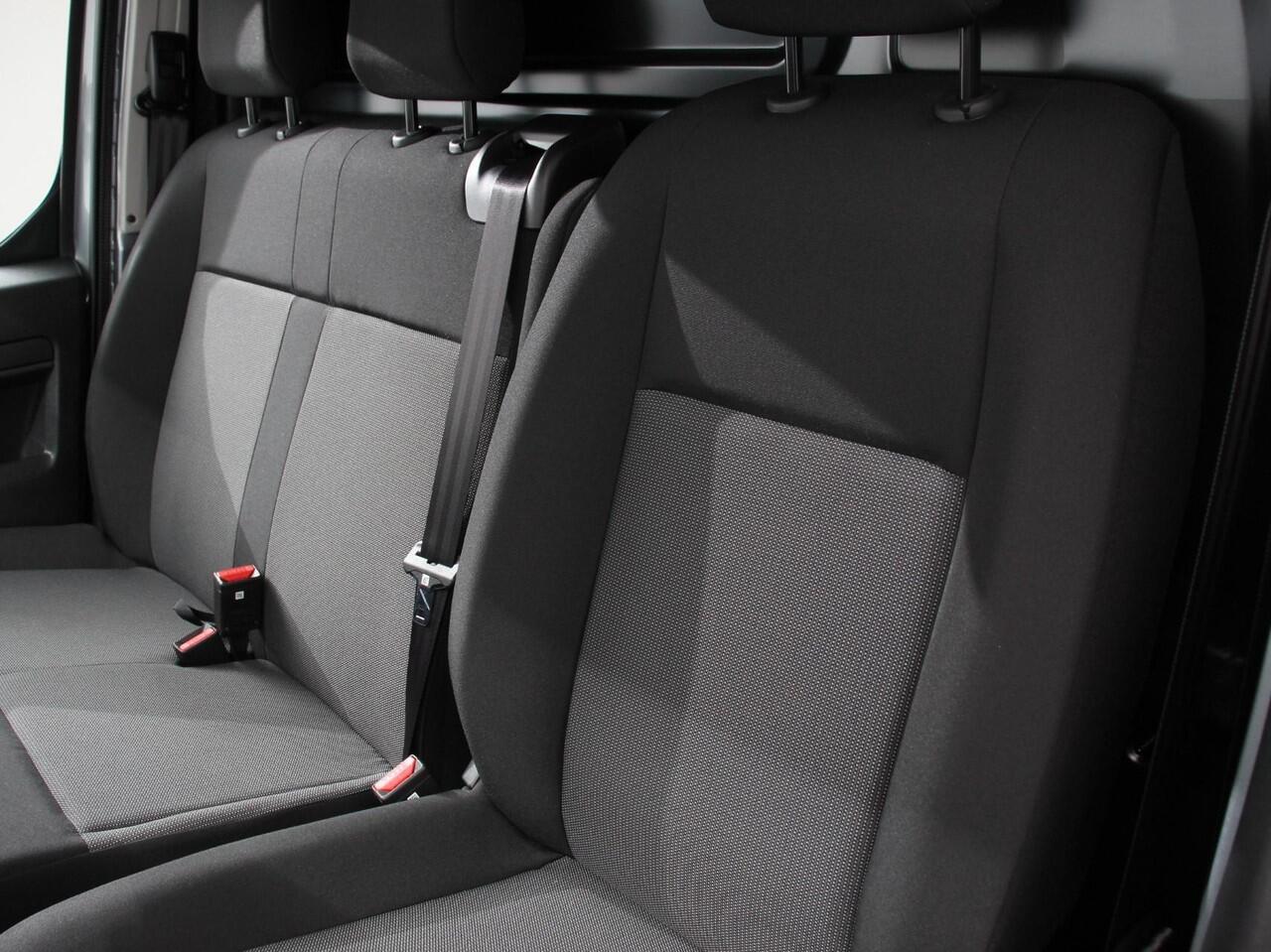 Opel VIVARO 2.0 BlueHDi 180 S&S L3 Automaat | Navigatie | Apple Carplay / Android Auto | Parkeersensoren V+A | Trekhaak | Camera | Cruise Control | LED koplampen | houten afwerking laadruimte