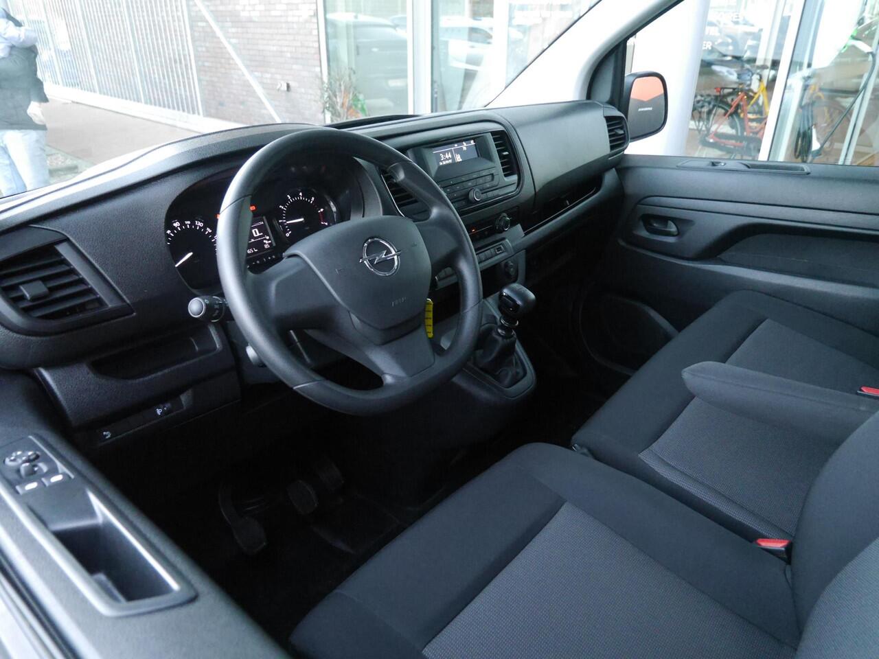 Opel VIVARO 2.0 Diesel 145 L3 | Lage km.stand | Airco | Cruise Control | Bluetooth | Parkeersensoren | 3 zits