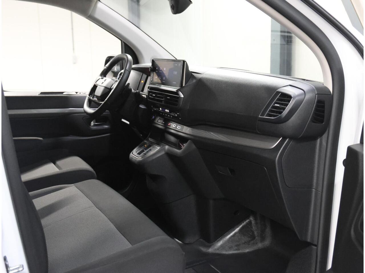 Opel VIVARO 2.0 180PK S&S L3 | 1ste eigenaar | AUTOMAAT | AppleCarPlay/AndroidAuto | Armsteun | 3 Zits | Houtenlaadvloer | Navigatie | Keyless | Stuurverwarming | Climate Control | Cruise Control | Parkeersensoren |