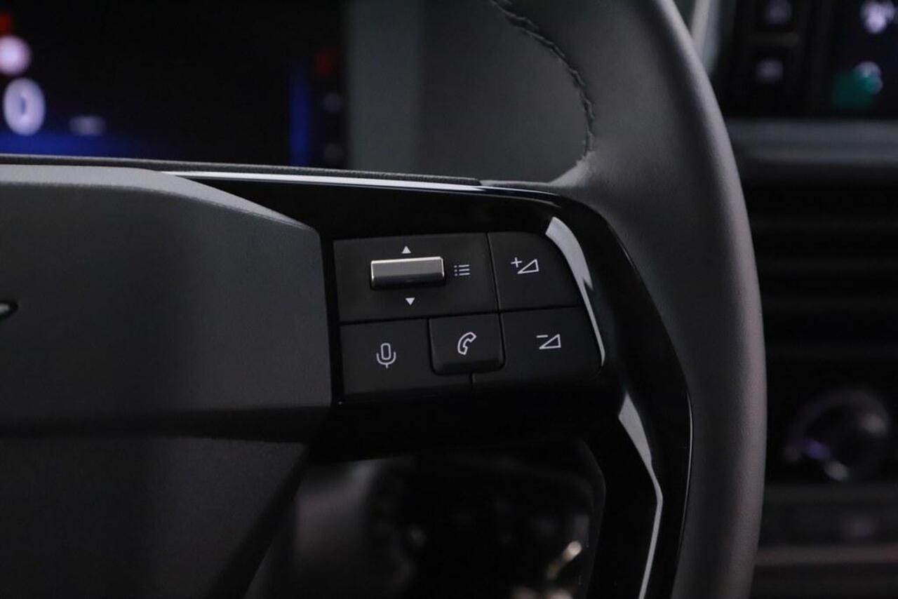 Opel VIVARO 2.0 D. 145 pk L3 Winterpakket/Camera/Trekhaak Dubbele Schuifdeur/Vloer en Wand betimmering BPM VRIJ!