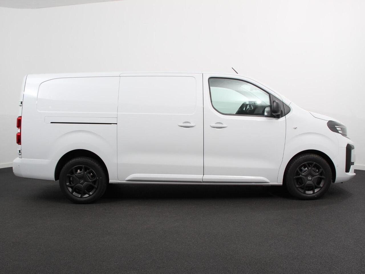 Opel VIVARO 1.5 Diesel 120 S&S L3 Apple Carplay / Android Auto Parkeersensoren V+A Trekhaak Camera Navigatie Cruise Control LED koplampen houten afwerking laadruimte