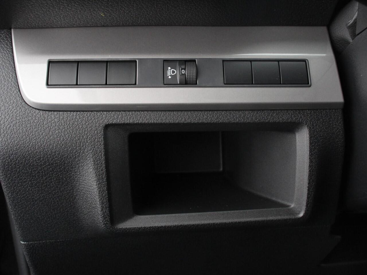 Opel VIVARO 2.0 BlueHDi 180 S&S L3 Automaat Apple Carplay / Android Auto Parkeersensoren V+A Trekhaak Camera Navigatie Cruise Control LED koplampen houten afwerking laadruimte