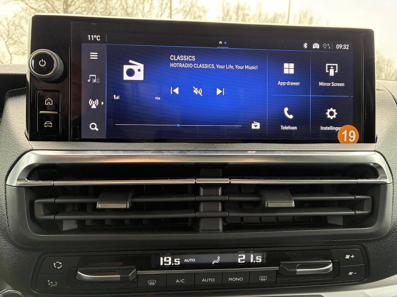 Opel VIVARO Electric L3 75 kWh/136Pk Automaat | Climate control | Navigatie | Camera | Cruise control | 3-Persoons | Laadruimte betimmering | 17" LM-Velgen