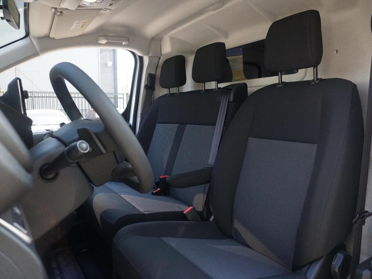 Opel VIVARO Electric L2 75 kWh | 0% rente | 8 jaar garantie | e-PTO 400V | navigatie incl. Apple Carplay | camera | rijklaarprijs