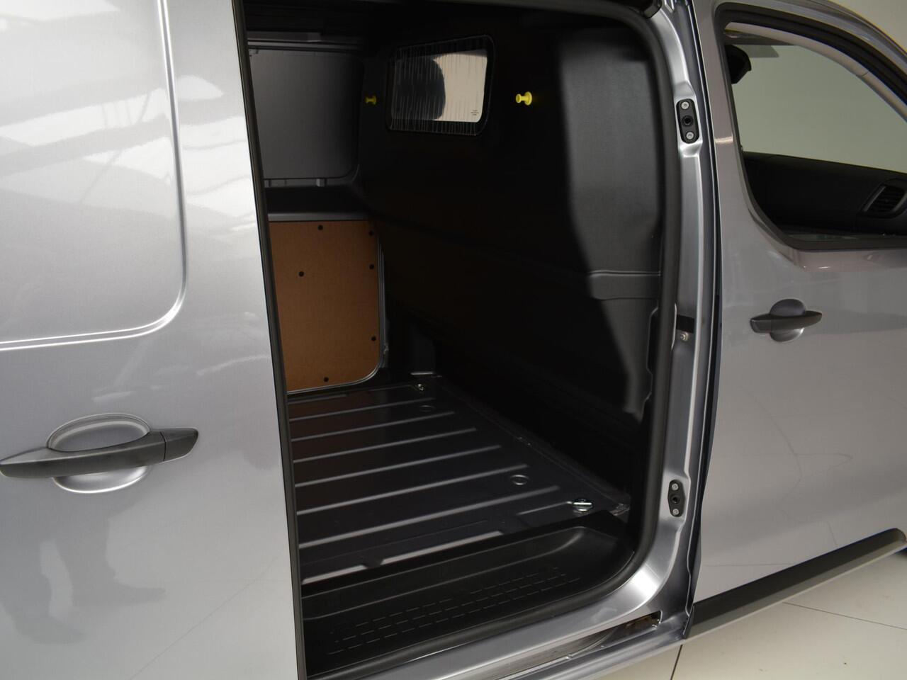 Opel VIVARO Electric L2 75 kWh | 8 jaar garantie | Surround View Pakket | Comfort scheidingswand | dodehoek detectie | 3 zitplaatsen | rijklaarprijs