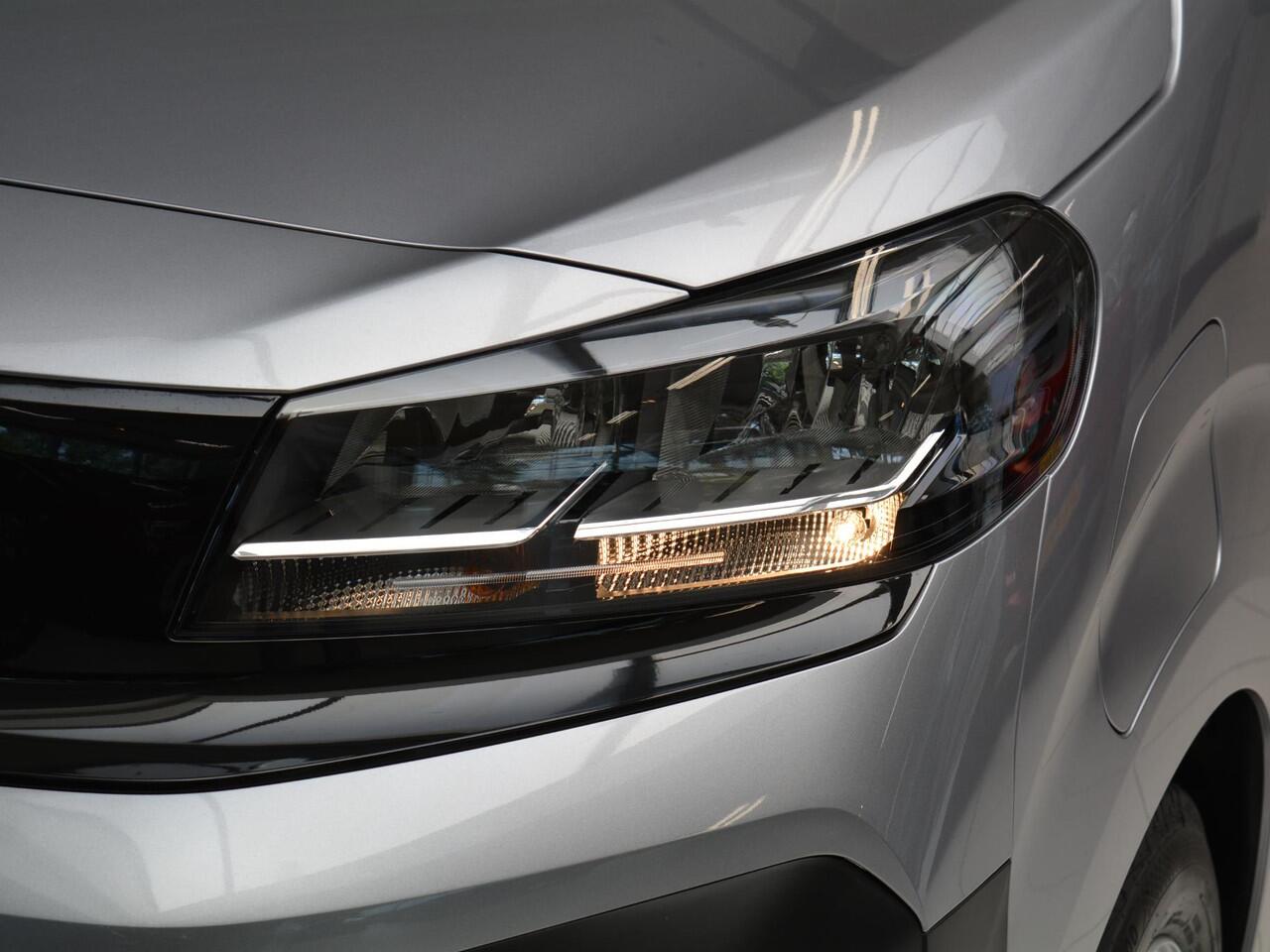 Opel VIVARO Electric L2 75 kWh | 8 jaar garantie | Surround View Pakket | Comfort scheidingswand | dodehoek detectie | 3 zitplaatsen | rijklaarprijs