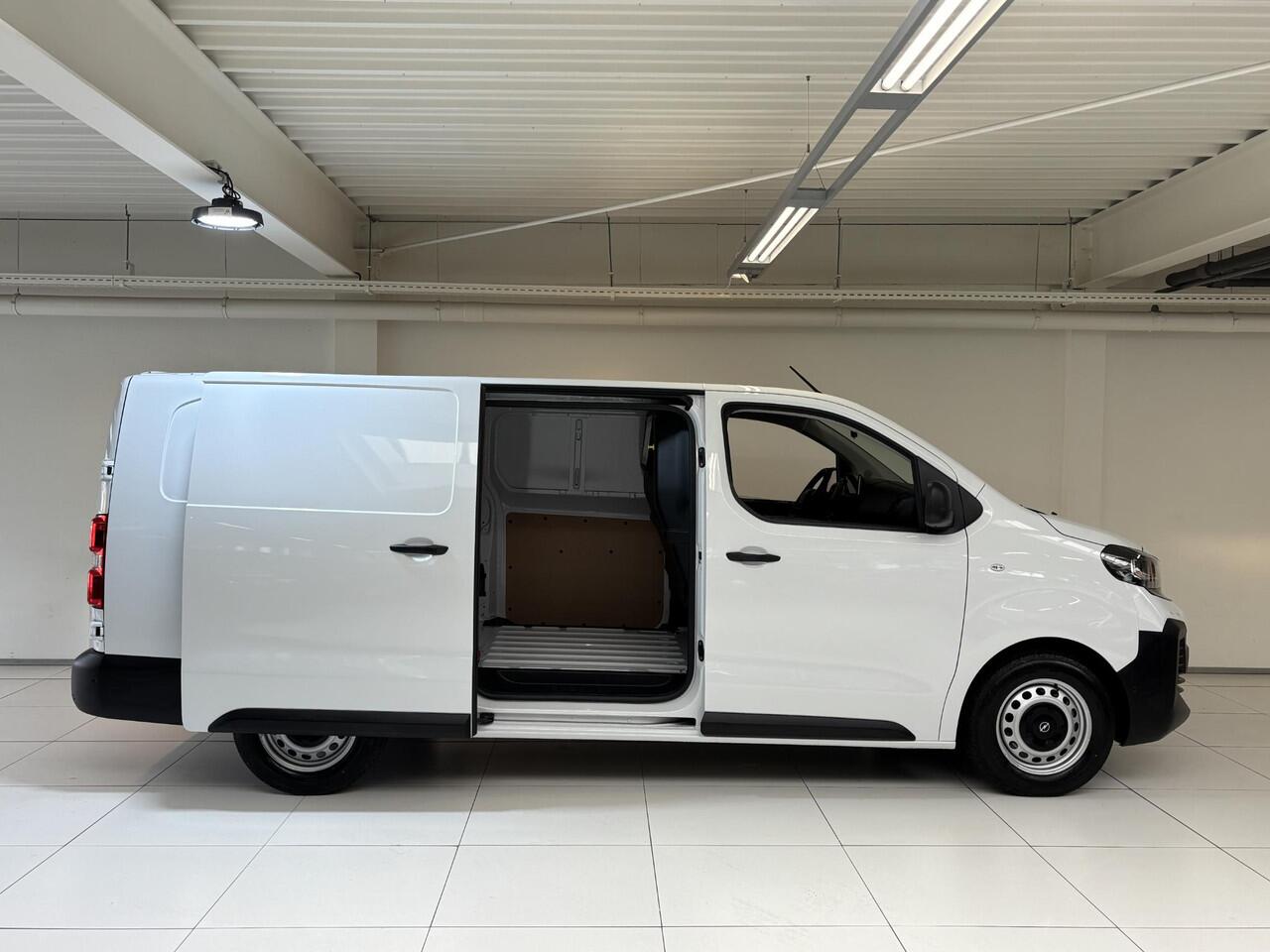 Opel VIVARO Electric L3 75 kWh | 8 jaar garantie | Surround View Pakket | Dodehoek detectie | Apple Carplay | camera | parkeersensoren voor & achter | Comfort scheidingswand | rijklaarprijs