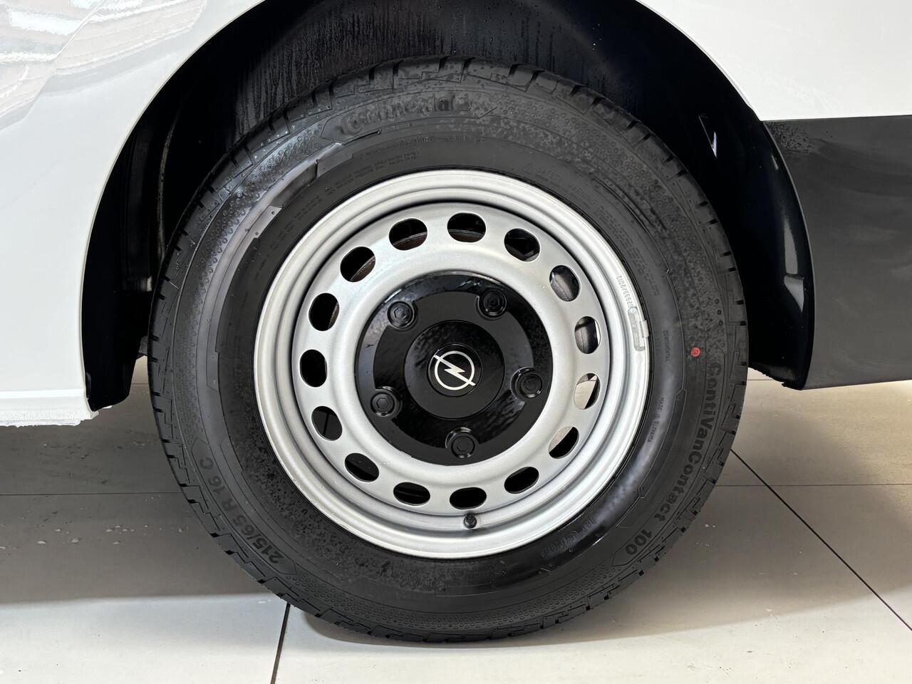 Opel VIVARO Electric L3 75 kWh | 8 jaar garantie | Surround View Pakket | Dodehoek detectie | Apple Carplay | camera | parkeersensoren voor & achter | Comfort scheidingswand | rijklaarprijs