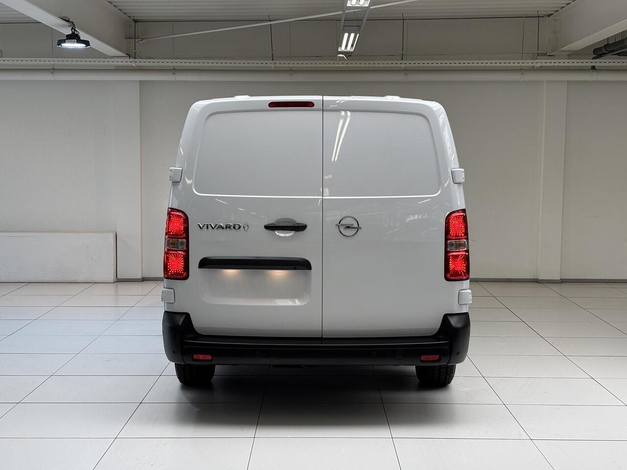 Opel VIVARO Electric L3 75 kWh | 0% rente | 8 jaar garantie | Surround View Pakket | Dodehoek detectie | Apple Carplay | camera | parkeersensoren voor & achter | Comfort scheidingswand | rijklaarprijs