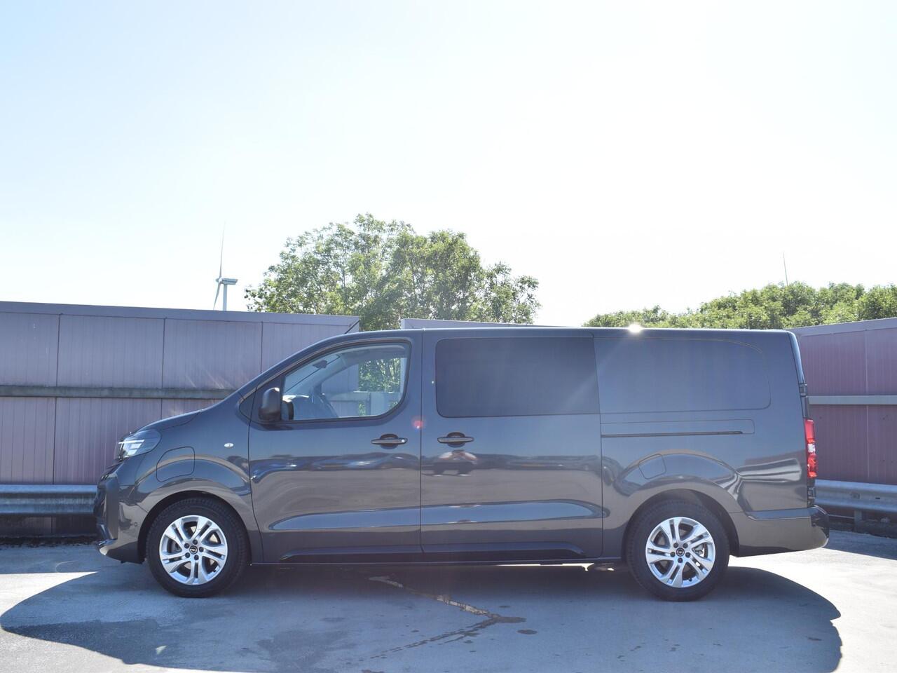 Opel VIVARO Electric 75 kWh Dubbele Cabine | 8 jaar garantie | 2x schuifdeur | Dynamic Comfort NAV Pakket | Comfort Pakket | Exterieur pakket | Winterpakket | Betimmering | LM velgen | Rijklaarprijs