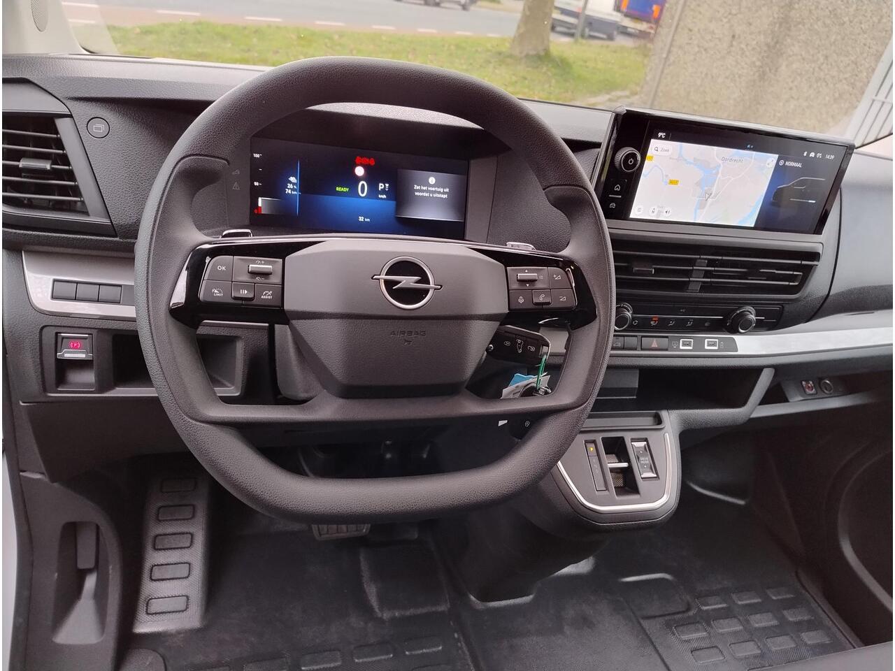 Opel VIVARO Electric L2 75 kWh 136pk | 8 jaar garantie | 0% financial lease | Multimedia | Apple Carplay | Android Auto | Achteruitrijcamera | Parkeersensoren voor en achter | Digital cockpit | Stuurwielbediening | Scheidingswand comfort | Bestuurdersstoel comfort | 