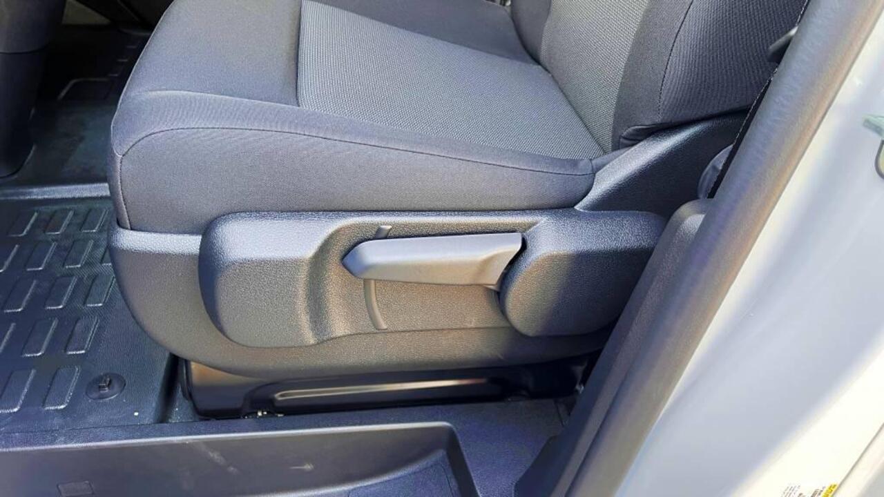 Opel VIVARO Electric L3 75 kWh 136pk | ACTIE! | 8 jaar garantie | 0% financial lease | Multimedia | Apple Carplay | Android Auto | Achteruitrijcamera | Parkeersensoren voor en achter | Digitale cockpit | Stuurwielbediening | Tussenwand comfort met raam | Bestuurderss