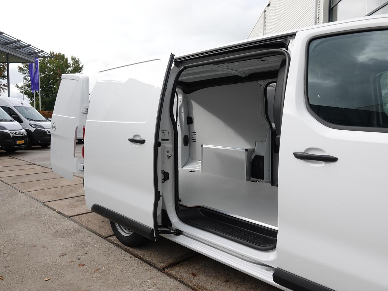 Opel VIVARO Electric L3 75 kWh | 2x schuifdeur | tot 8 jaar garantie | Dynamic NAV pakket | Apple Carplay | rondom zicht camera's | dodehoek detectie | parkeersensoren voor & achter | Comfort scheidingswand | rijklaarprijs
